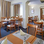 酒店 德文温泉酒店 4*