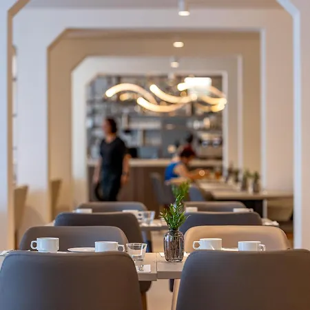 Ξενοδοχείο Devin