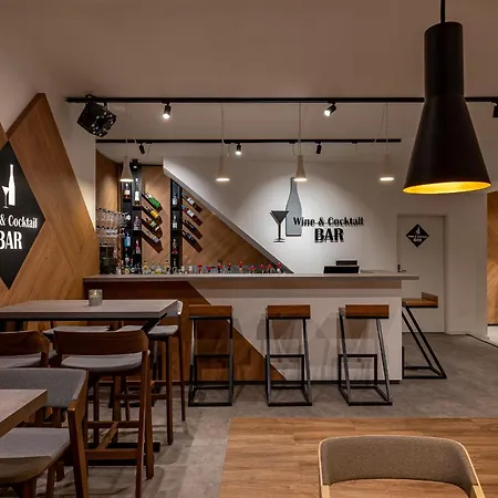 Ξενοδοχείο Devin