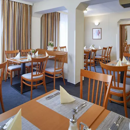 Hotel Devin 4*