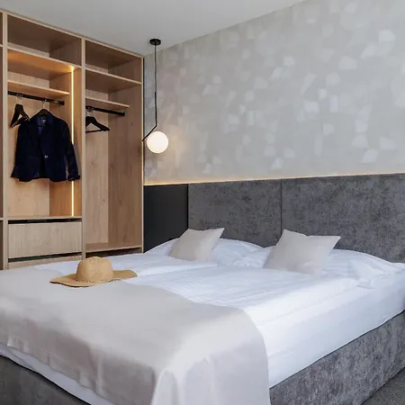 Hotel Devin